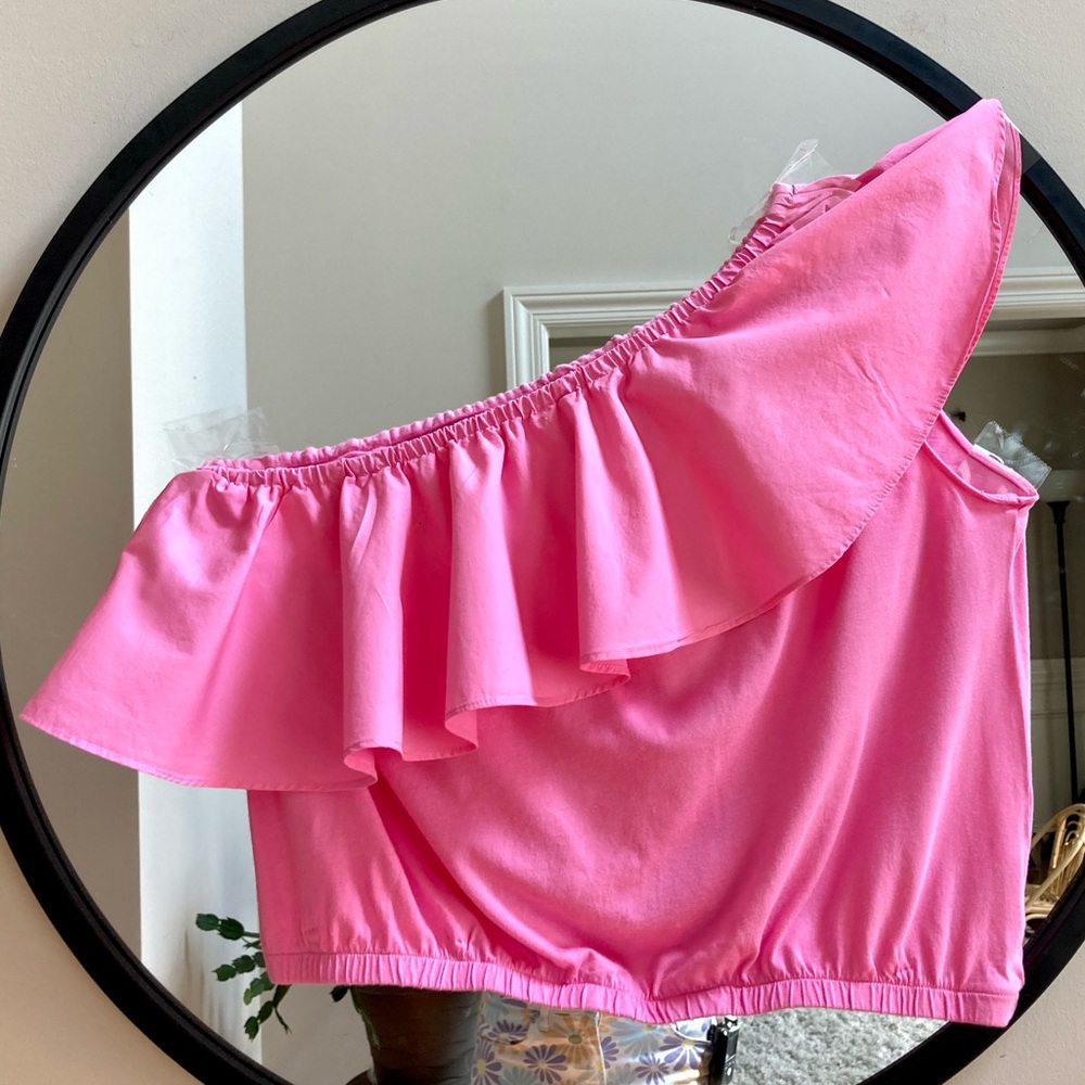 🌸Pink One-Shoulder Ruffle Top🌺